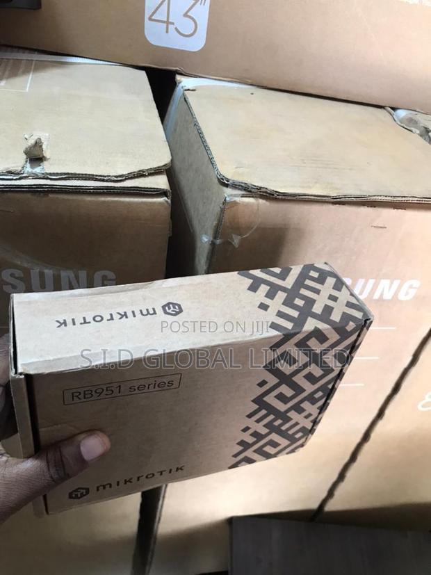 Mikrotik Rb951 Turns Any Location Into A Network Hub · Photo 2