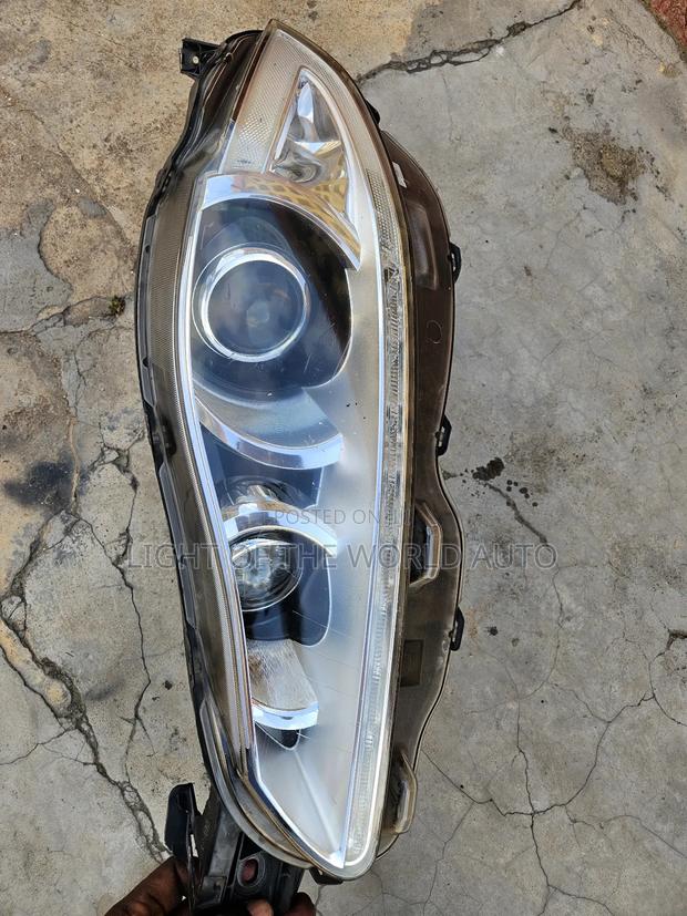 Jaguar Xj Headlight Charger Type Left Side