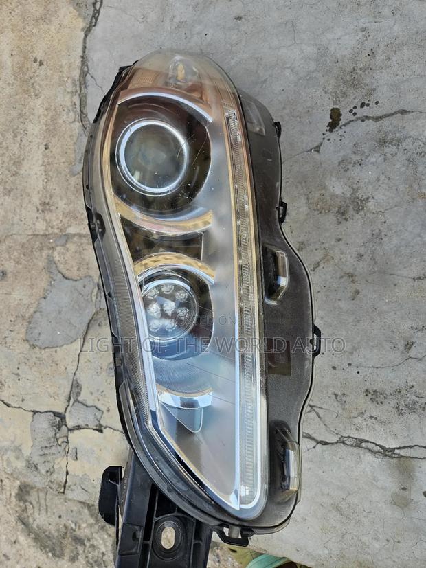 Jaguar Xj Headlight Charger Type Left Side