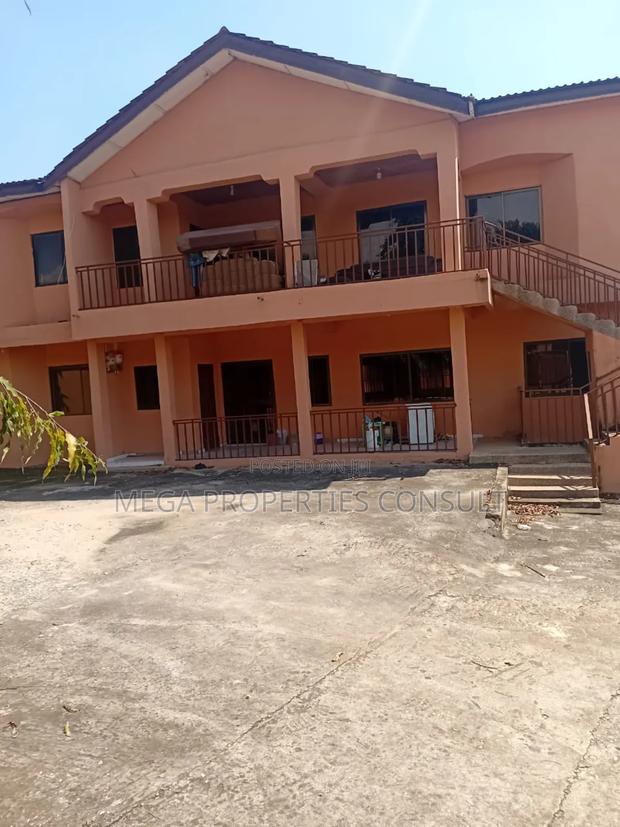 9bdrm House in Sowutwuom for rent · Photo 1