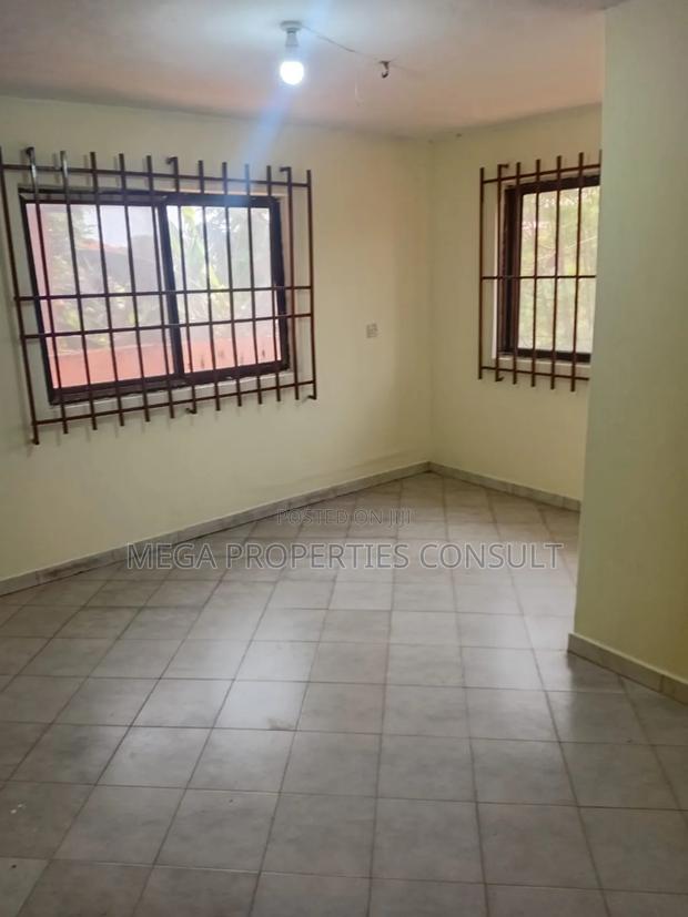 9bdrm House in Sowutwuom for rent · Photo 3