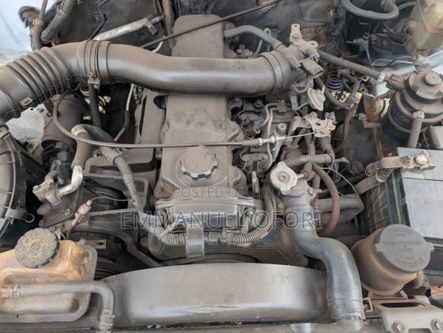 Toyota Hilux 2.5 D-4D SRX 2012 White