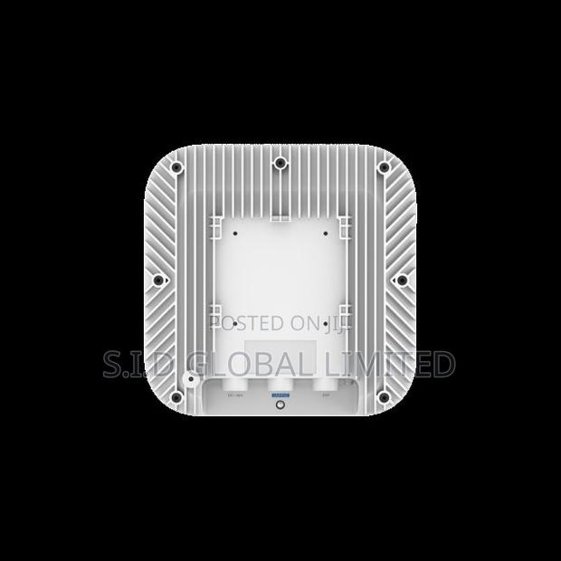 Ruijiee Ax6000 Coping With Harsh Environments · Photo 2