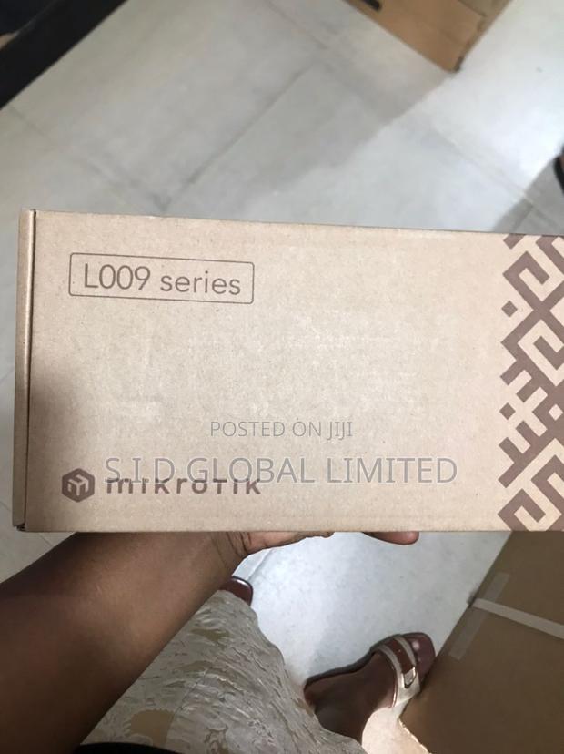 Mikrotik Ax600 Wifi Extender- L009uigs-2haxd-in · Photo 3