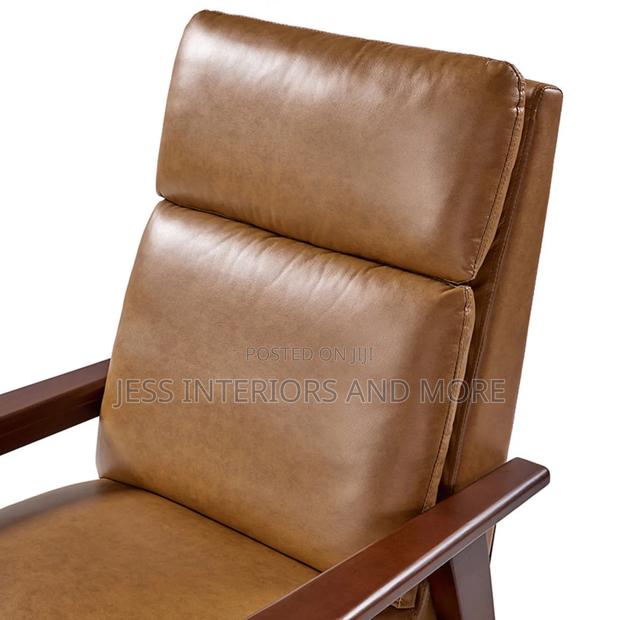 Accent Chair (Solid Wood Recliner ) photo 4