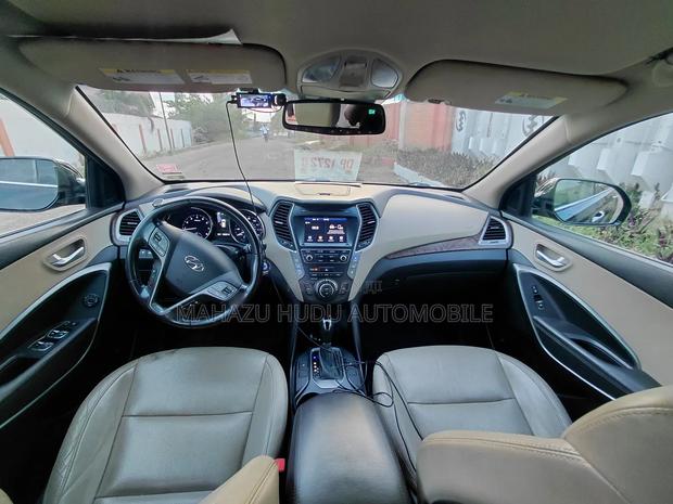 Hyundai Santa Fe Limited Ultimate AWD 2017 Black