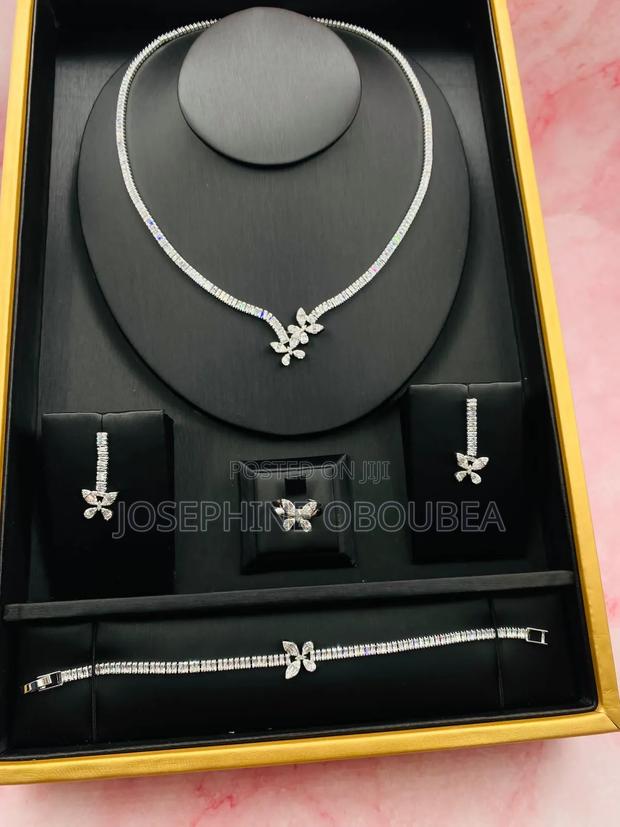 Tennis Set of Necklace photo 3