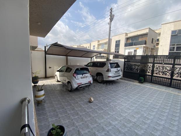 Free Roll Car Canopies photo 3