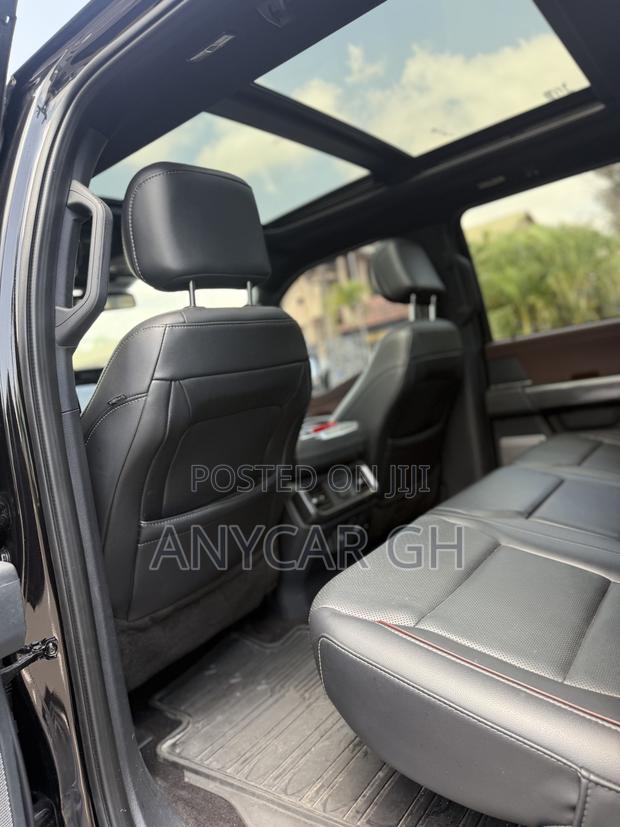 Ford F-150 LARIAT 2023 Black