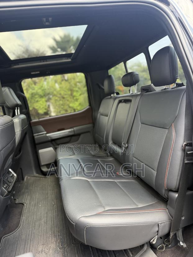 Ford F-150 LARIAT 2023 Black