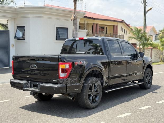 Ford F-150 LARIAT 2023 Black