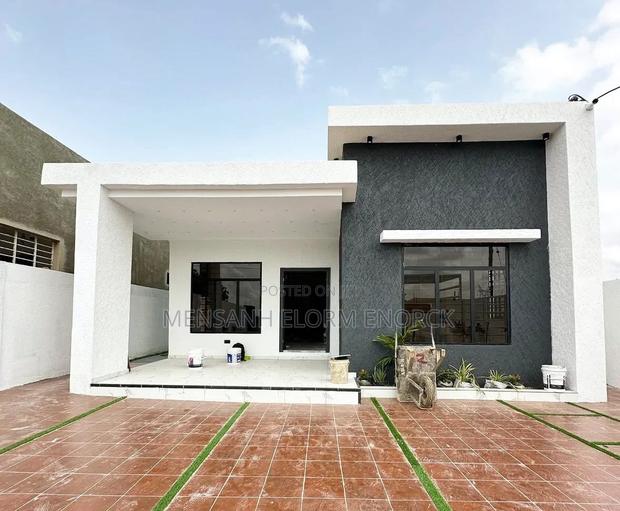 Compound Tils · Photo 4