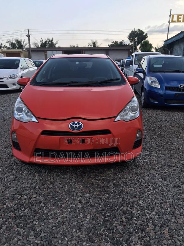 Toyota Aqua 2012 Orange