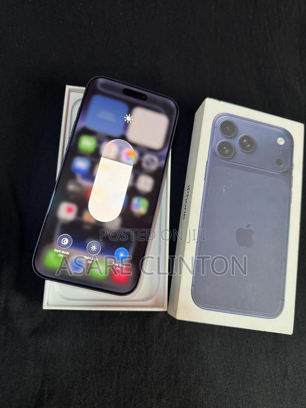 New Apple iPhone 17 Pro Max 512 GB Blue photo 3