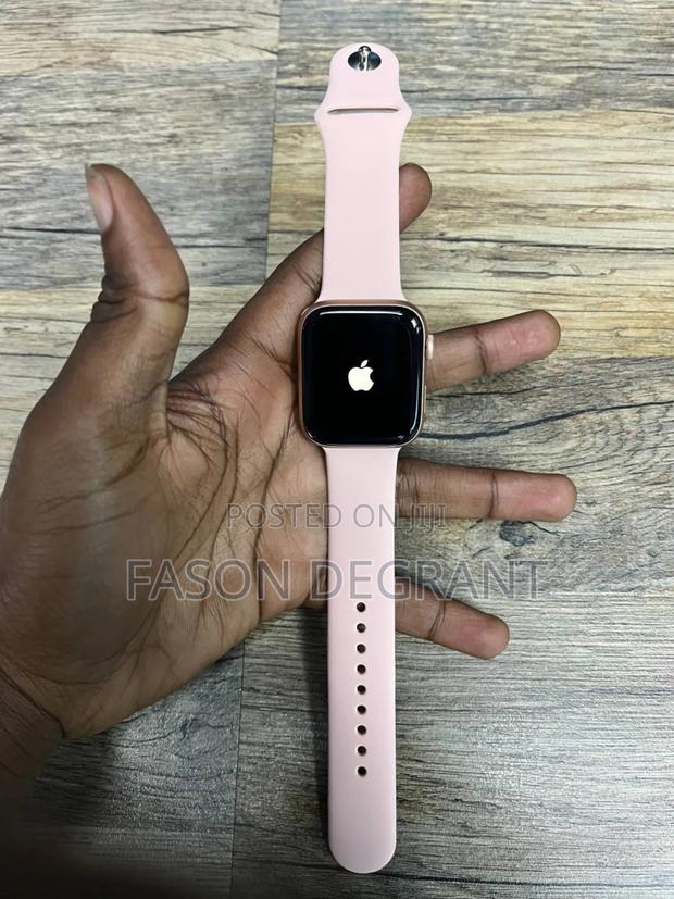 Apple Watch Series 5 44mm photo 3
