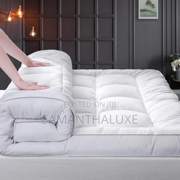 Soft Bed Topper Extra Comfort And Support photo 2
