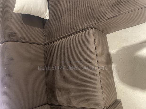 Sofa/ Couch L-shape · Photo 2
