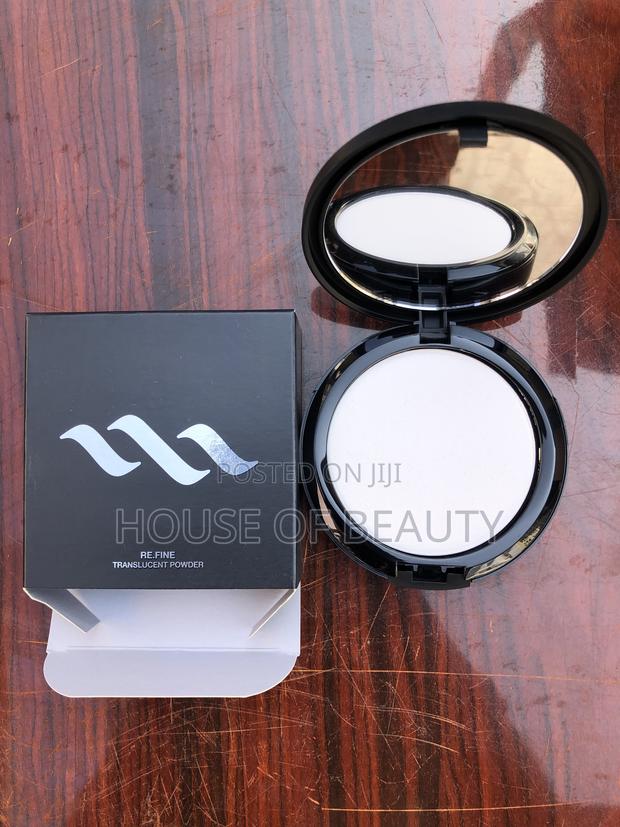 Max Beauty Translucent Powder · Photo 2