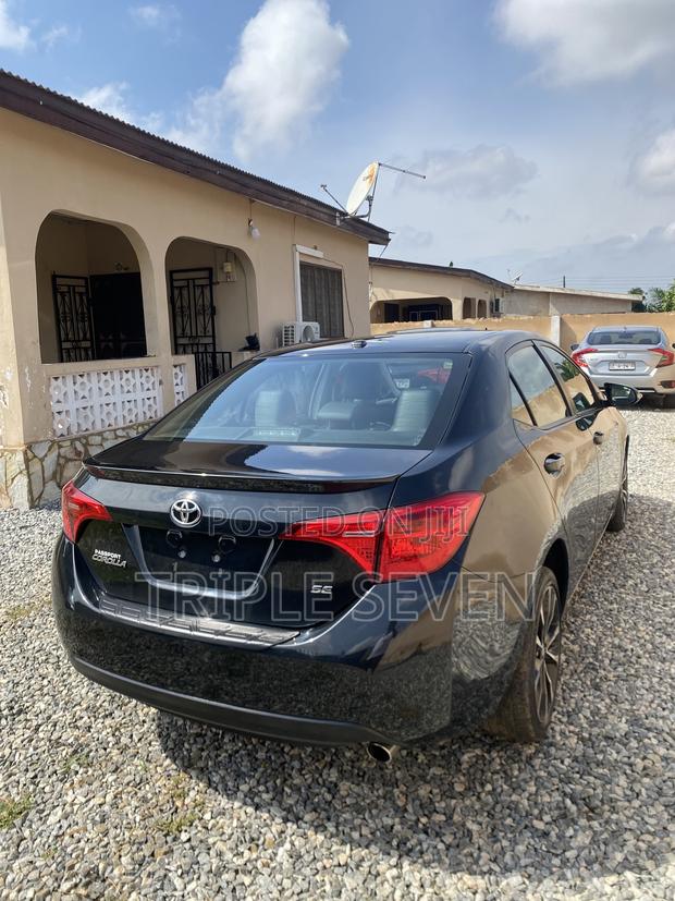 Toyota Corolla XSE (1.8L 4cyl 2A) 2019 Black