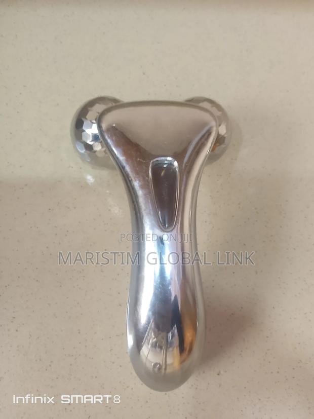 Body Kneading Massager photo 3