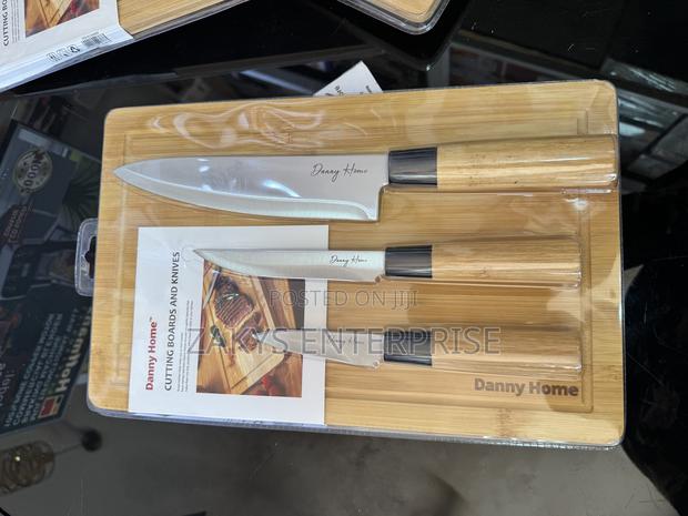 Chopping Board With Knives Set