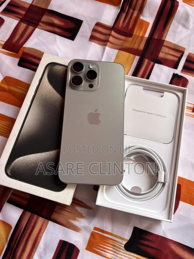Apple iPhone 15 Pro Max 512 GB Gray