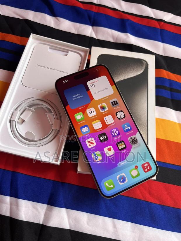 Apple iPhone 15 Pro Max 512 GB Gray photo 2