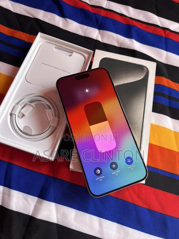 Apple iPhone 15 Pro Max 512 GB Gray photo 3