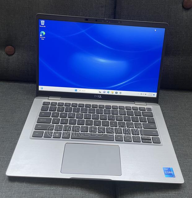 Laptop Dell Latitude 7320 16GB Intel Core I7 SSD 256GB