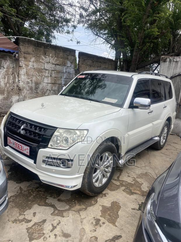 Mitsubishi Pajero V80 3.8 V6 GLS 2015 White