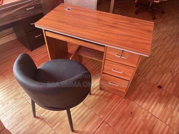 Office Table And Chair · Photo 3