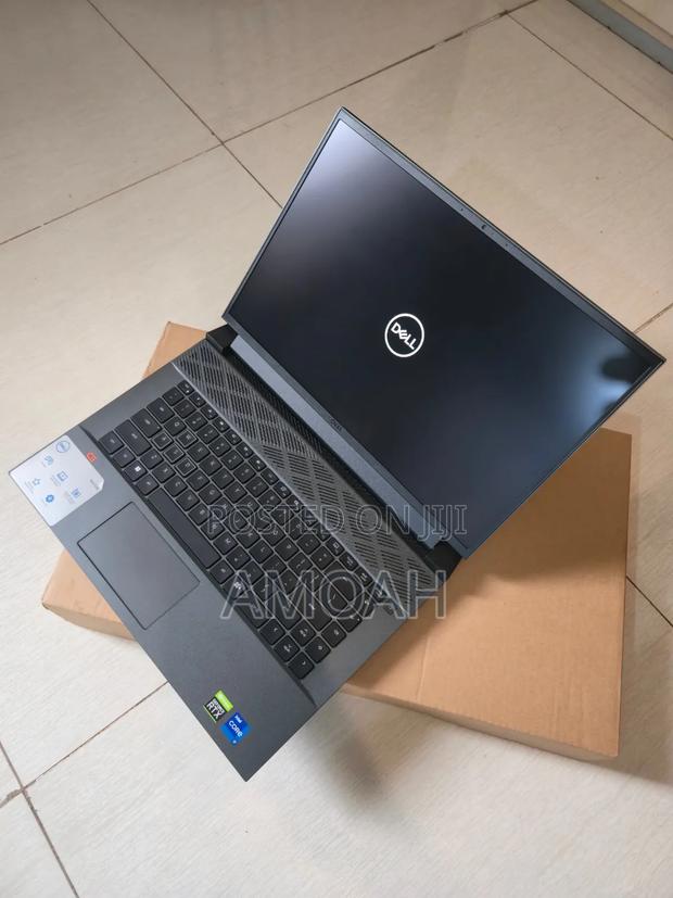 New Laptop Dell G16 7620 16GB Intel Core i7 SSD 512GB