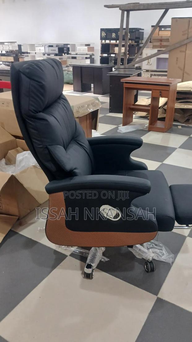 Boss Office Chair · Photo 4