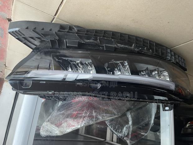 Honda Accord 2023-2025 Headlights Original (Used)