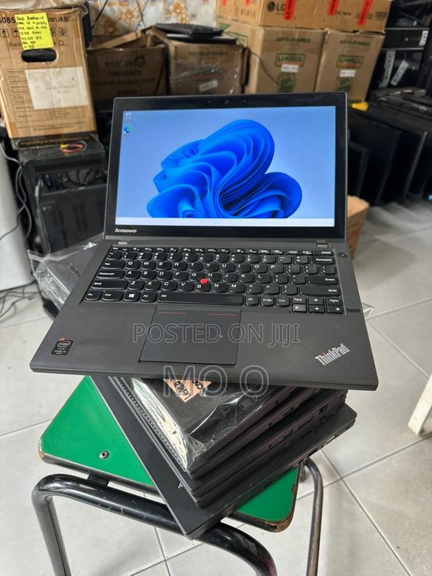Laptop Lenovo ThinkPad X240 8GB Intel Core I5 HDD 500GB photo 4