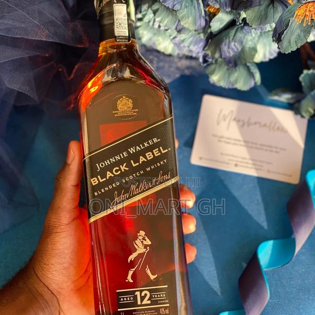 Johnnie Walker Black Label Blended Scotch Whisky photo 2