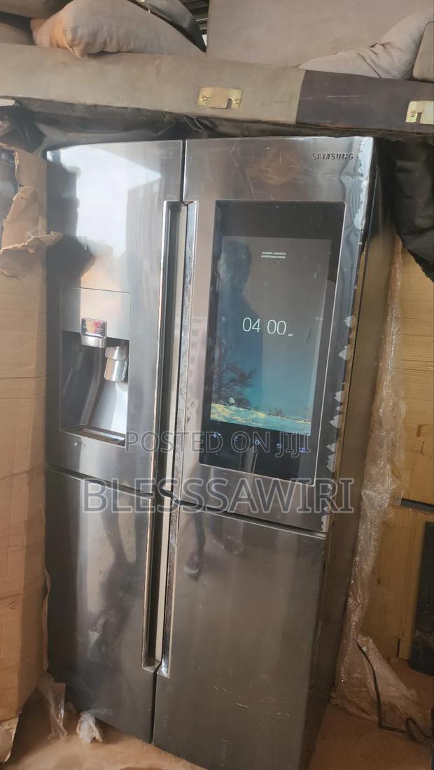 Samsung French Door Fridge With Hub Touchscreen LCD and Wifi photo 6