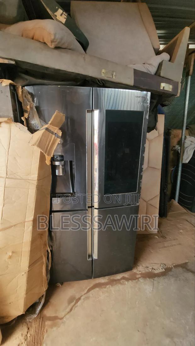 Samsung French Door Fridge With Hub Touchscreen LCD and Wifi photo 9
