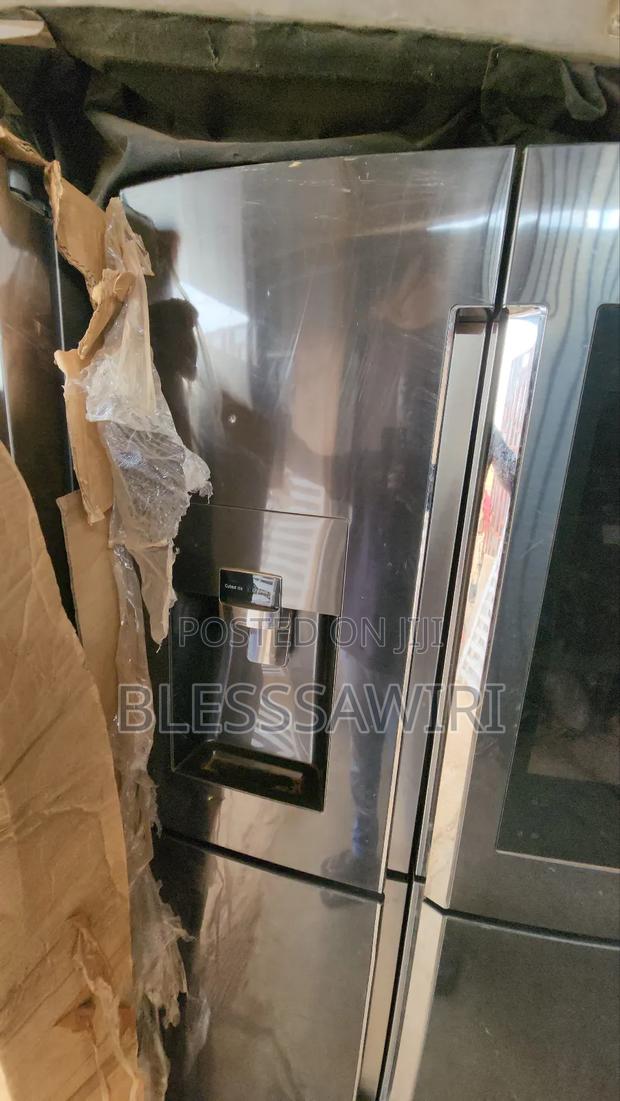 Samsung French Door Fridge With Hub Touchscreen LCD and Wifi photo 11