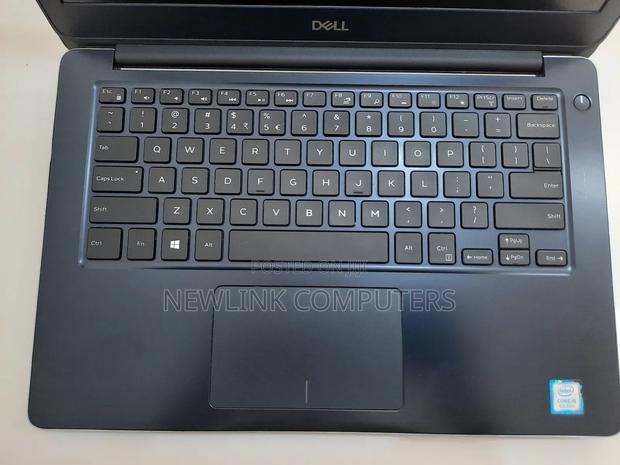 Laptop Dell Vostro 13 5370 16GB Intel Core I5 SSD 256GB photo 2