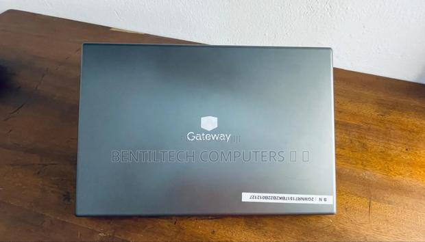 New Laptop Gateway GWNR71517 8GB AMD Ryzen 7 SSD 512GB photo 3