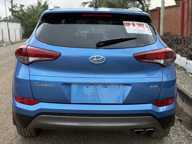 Hyundai Tucson Limited AWD 2017 Blue