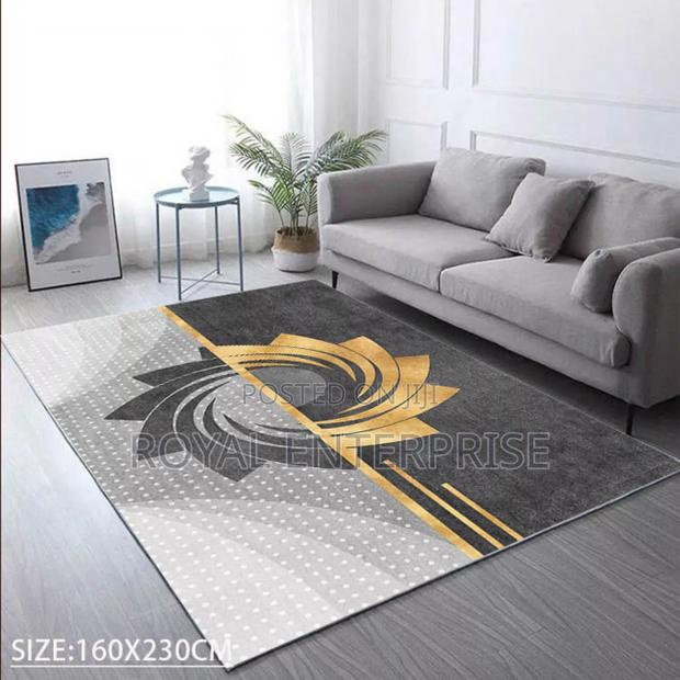 Good Quality Area Rugs Crystal Velvet Floor Mat (160/230cm ) · Photo 2