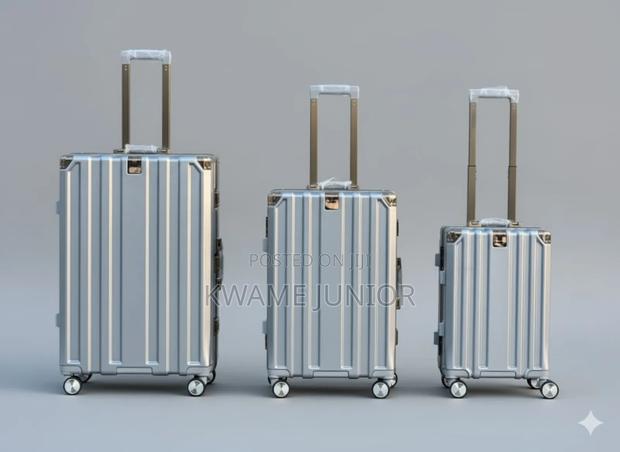 Zipless Trolling Traveling Luxurious Cabin Luggage Three in One