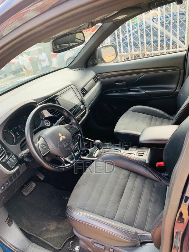 Mitsubishi Outlander SE S-AWC 2020 Blue