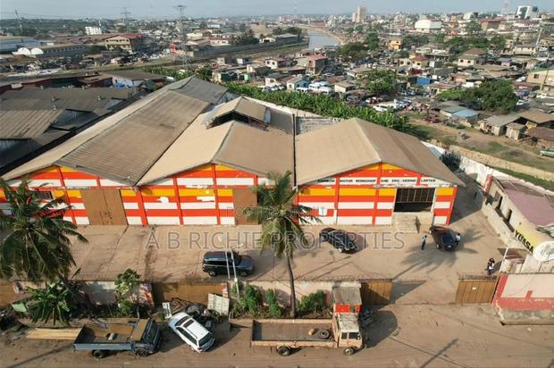 2500sqm Warehouse for Sale · Photo 2