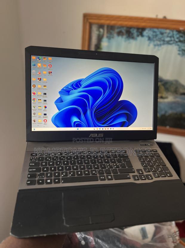 Laptop Asus 16GB Intel Core I7 SSD 256GB photo 2