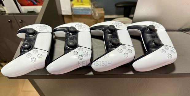 Original Ps5 Controllers · Photo 4