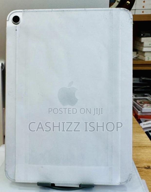 New Apple iPad (2025) 128 GB Silver photo 2