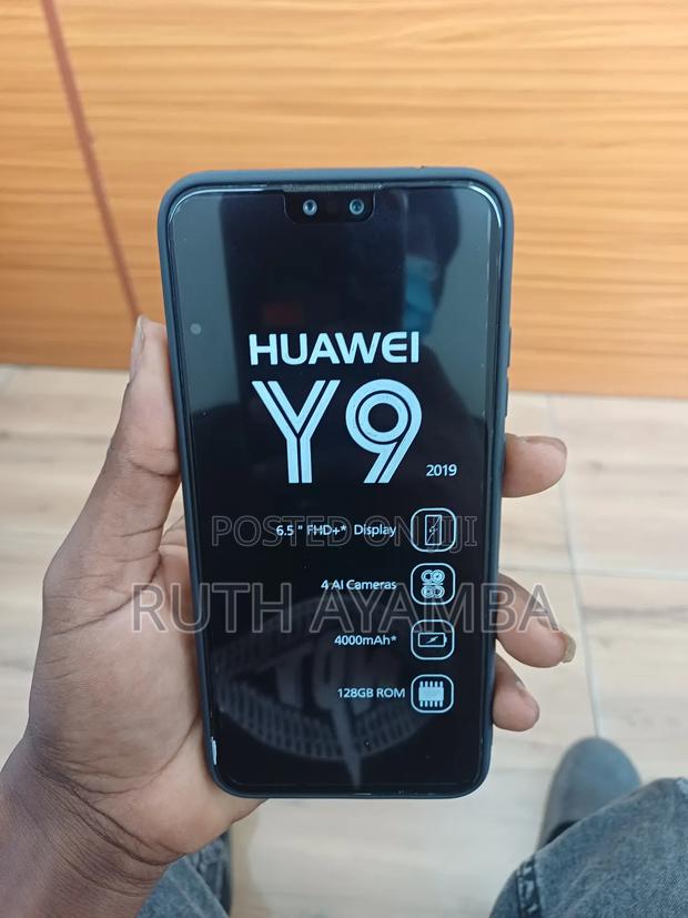 Huawei Y9 2019 128 GB Black · Photo 3